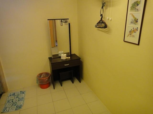 Eight Mentigi Guesthouse Cameron Highlands Room photo
